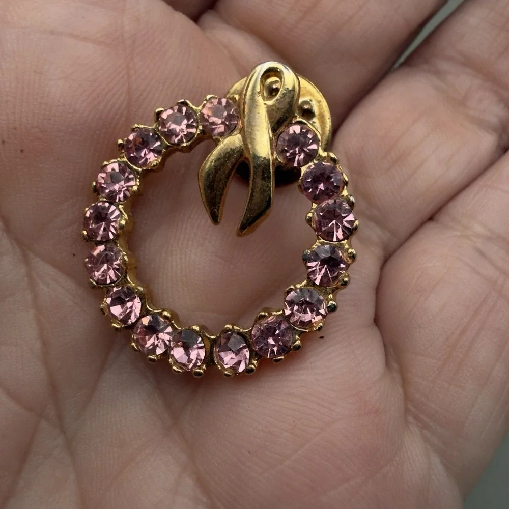 The Unbranded Brand details pink